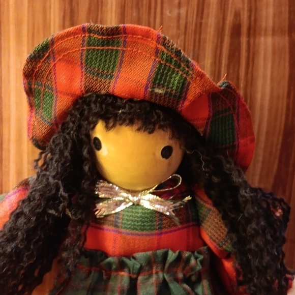 Vintage primitive wooden doll shelf sitter - Picture 3 of 5